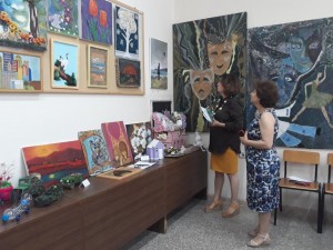 Школьная выставка творческих работ